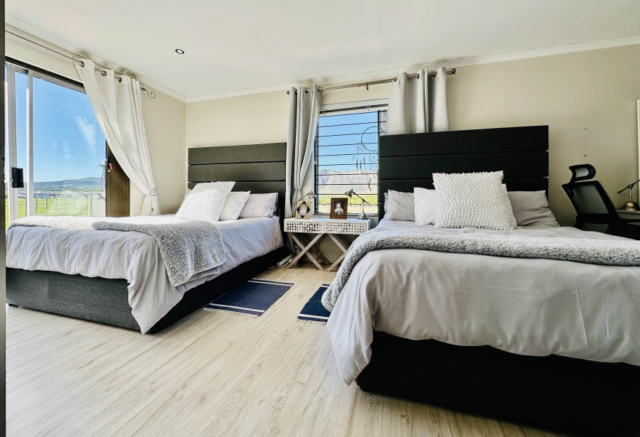 3 Bedroom Property for Sale in De Kelders Western Cape